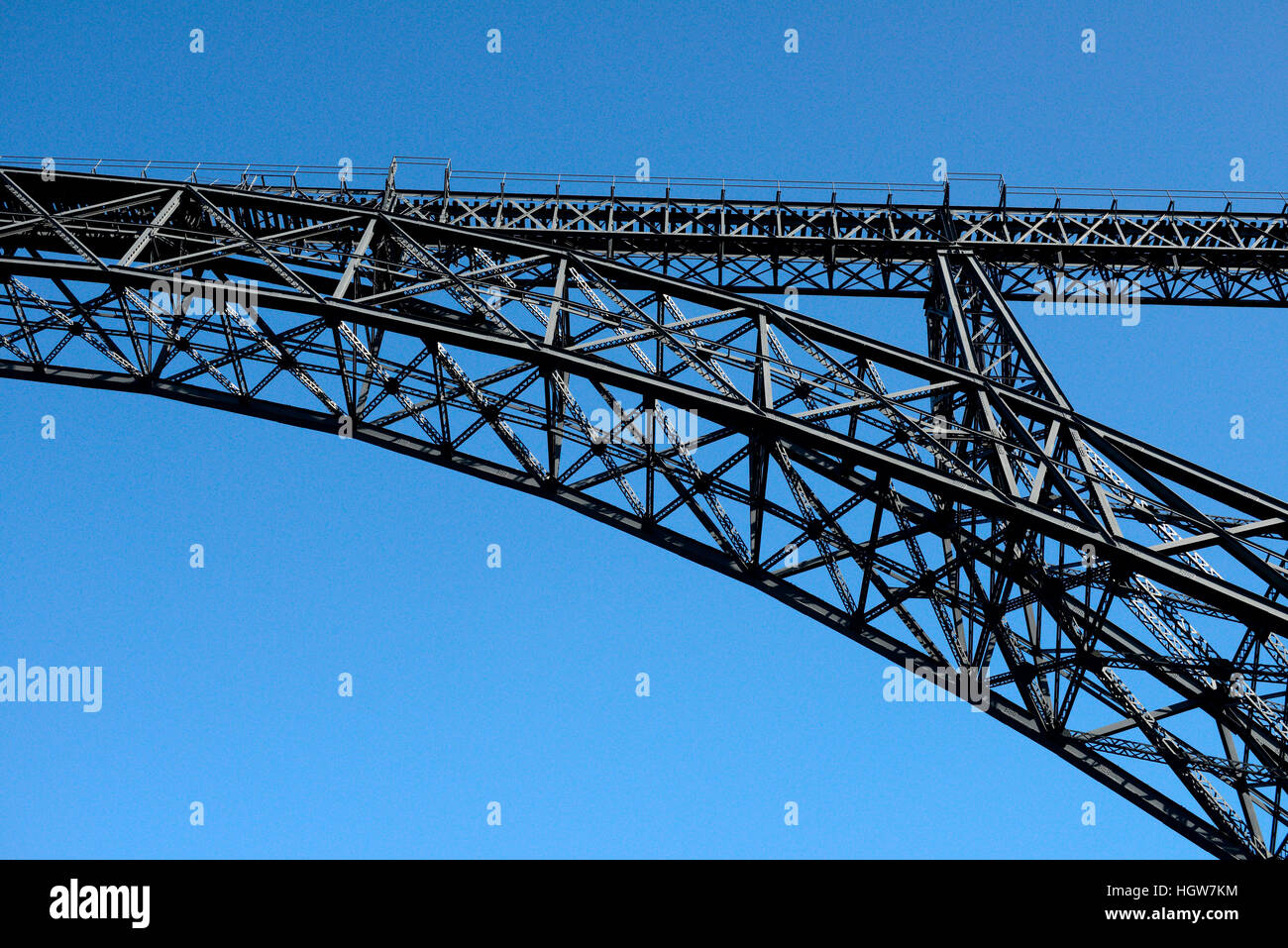 Bruecke ueber den Douro, schmiedeeiserne Bruecke Ponte de D. Maria Pia, Porto, Portugal, Europa, Eisenkonstruktion, Gustave Eiffel Banque D'Images