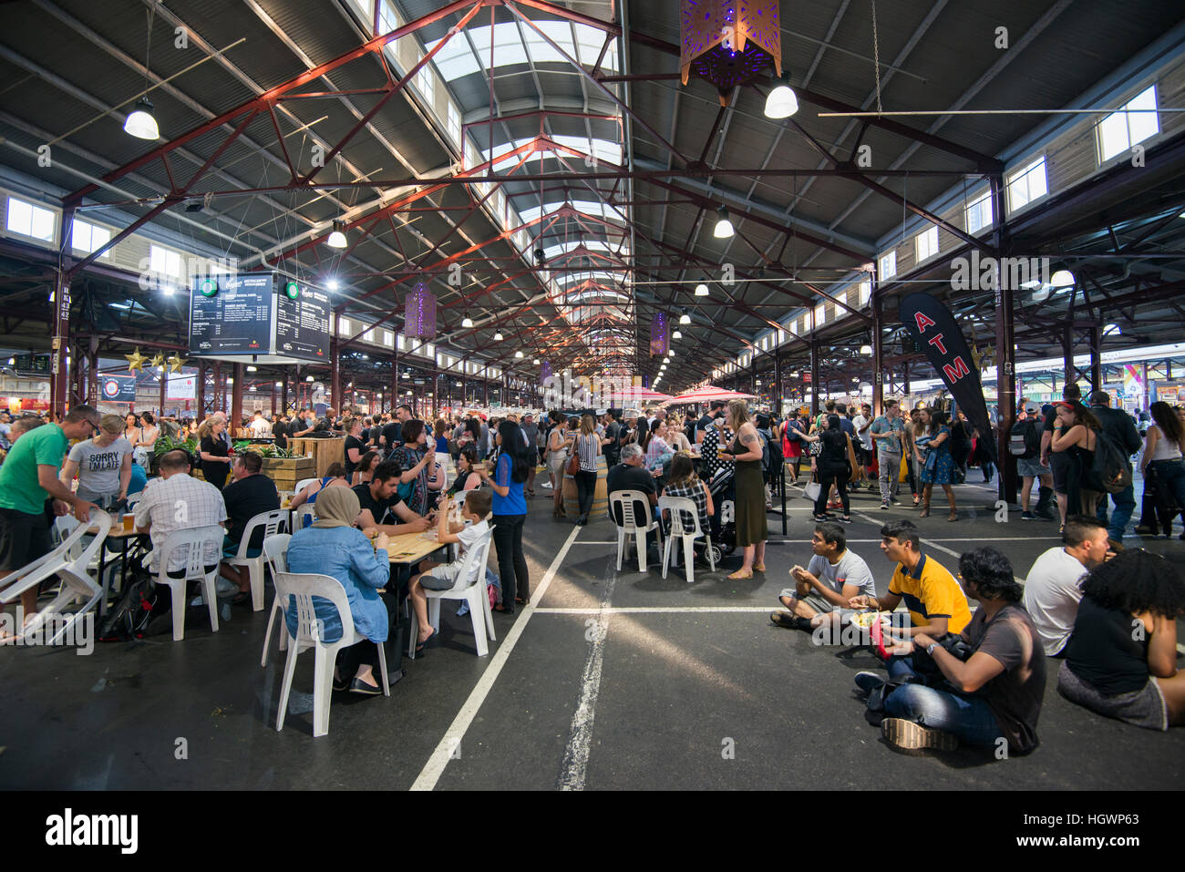 Le marché de nuit d'été de la reine Victoria, Victoria Melbourne Australie Banque D'Images