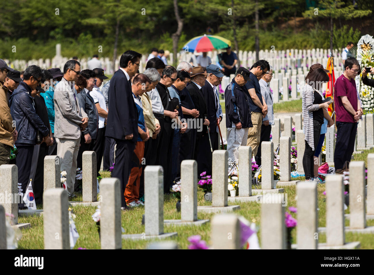 Personnes commémorant les anciens combattants morts au cours de Memorial Day. Banque D'Images