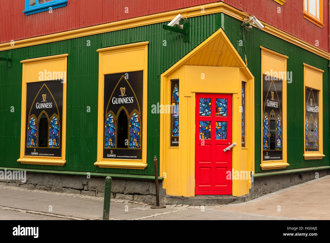 Une précédente pub, ce site à l'angle des rues Laugavegur et Klapparstígur à Reykjavik est maintenant à la maison à l'Bravó Café. Banque D'Images