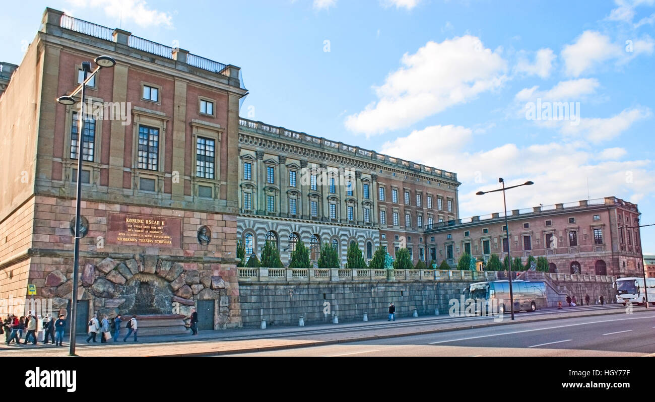 La façade nord du Palais Royal,la résidence officielle et le grand palais royal du monarque suédois Banque D'Images