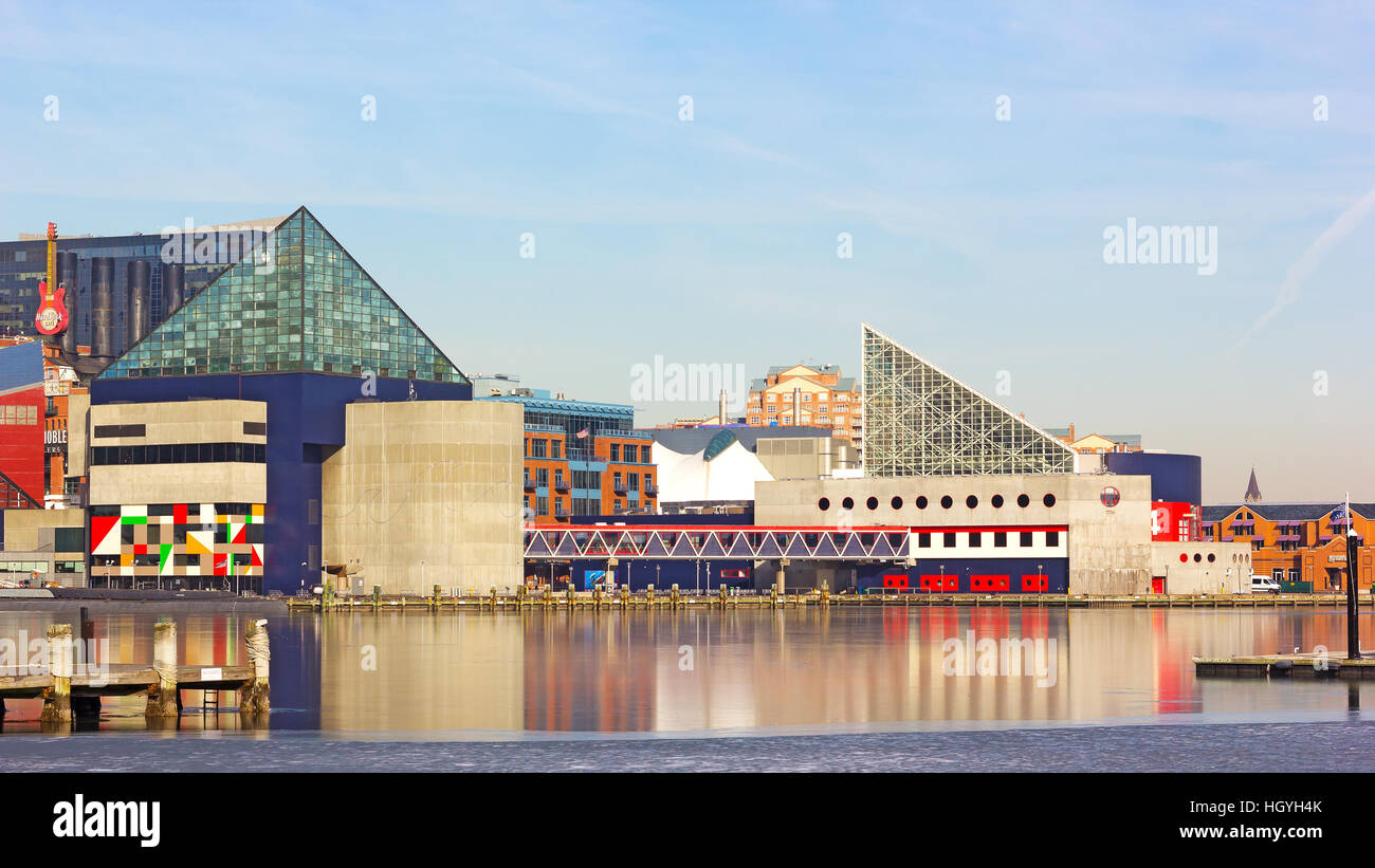 L'Aquarium National bâtiments à quai du port intérieur de Baltimore, USA. Banque D'Images