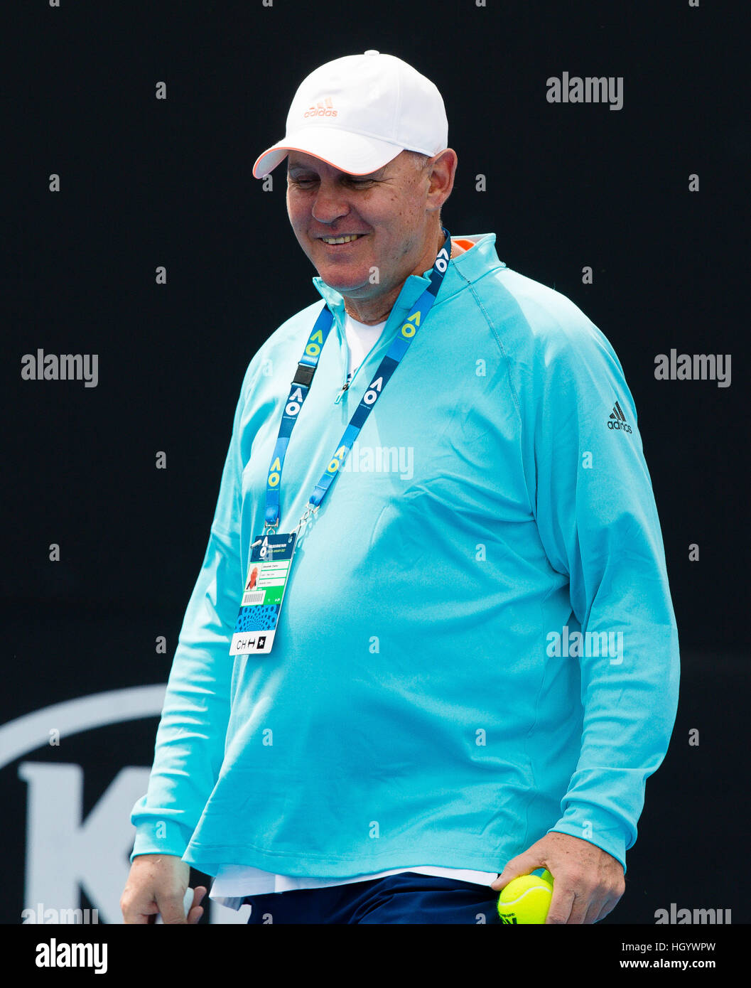 MELBOURNE, AUSTRALIE - 14 janvier 2017 : Alexander Zverev senior, père de tennis pro Alexander Zverev, avant le début de l'Open d'Australie 2017 à Melbourne Park, Melbourne, Australie. Crédit : Frank Molter/Alamy Live News Banque D'Images