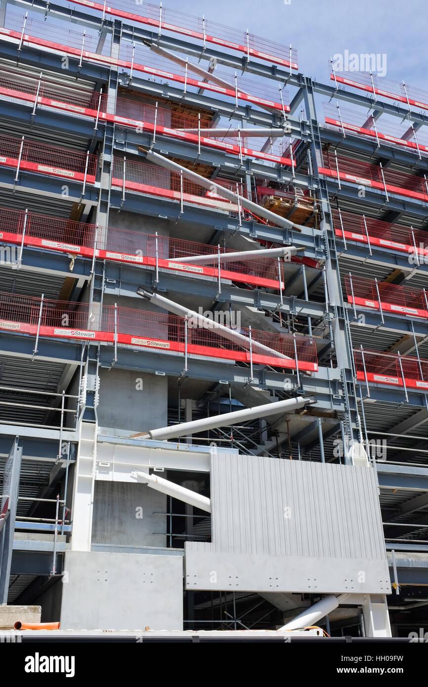 Un nouveau bâtiment dans la ville de Christchurch en Nouvelle-Zélande est construite afin de résister aux séismes. Banque D'Images