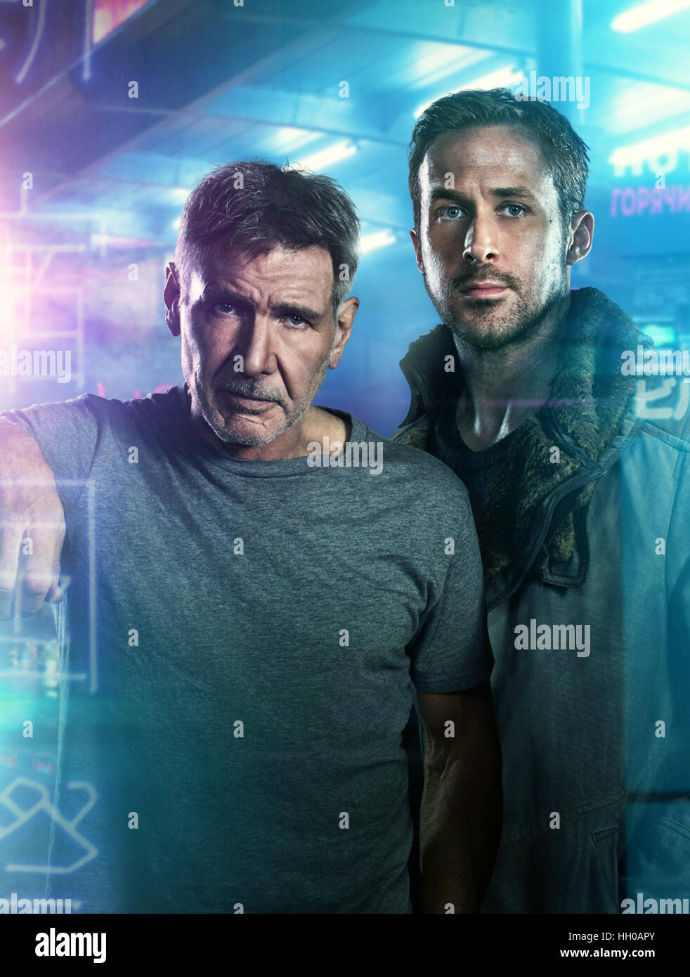 2049 Blade Runner est un film américain de science-fiction réalisé par Denis Villeneuve et produit par Ridley Scott, écrit par Hampton Fancher et Michael Green. Il s'agit de la suite de Blade Runner et voit Harrison Ford reprise son rôle de Rick Deckard. Aux côtés de Ford, il sera également un ensemble star cast dont Ryan Gosling, Robin Wright, Dave Bautista, Sylvia Hoeks, Ana de Armas, Carla Juri, David Dastmalchian, Barkhad Abdi, Lennie James et Jared Leto. Cette photo est pour un usage éditorial uniquement et est l'auteur de la société film et/ou le photographe attribué par le film ou pro Banque D'Images