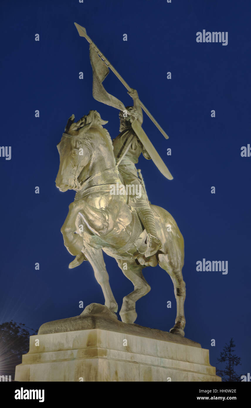 Statue, une plage dynamique élevée. Banque D'Images