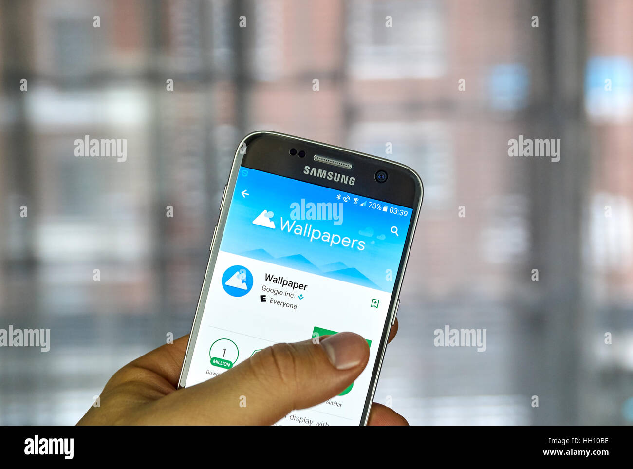 Montréal, Canada - le 23 décembre 2016 : Google Fonds d'application sur l'écran Samsung S7 Banque D'Images