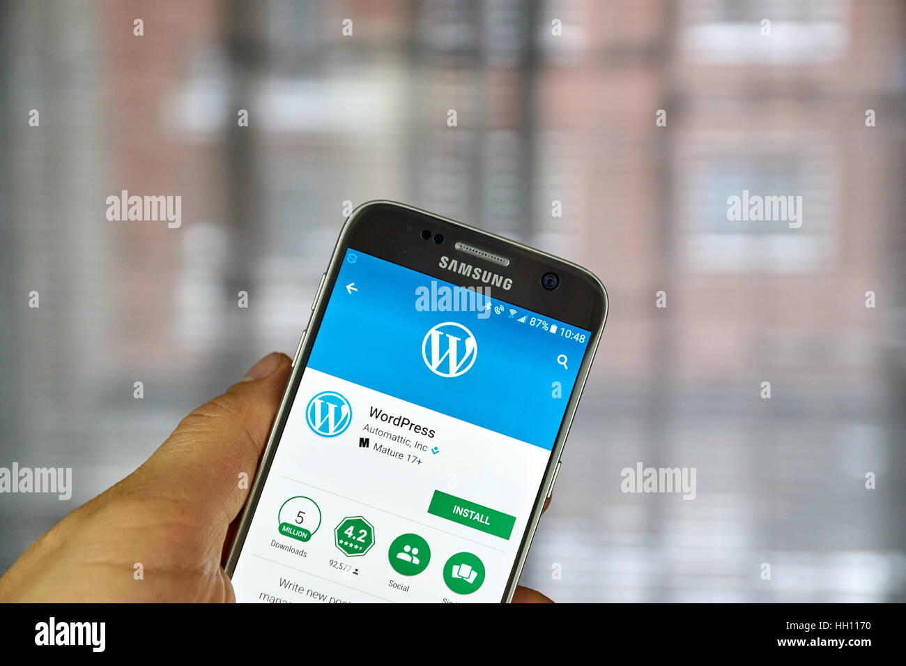 Montréal, Canada - le 23 décembre 2016 : l'application Wordpress sur Samsung S7 écran. Banque D'Images