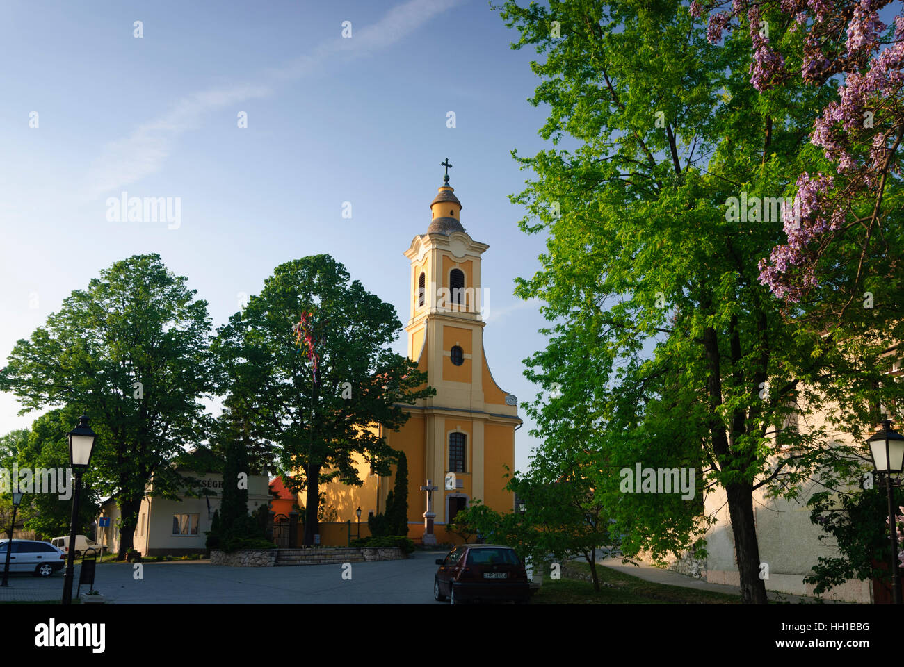 Süttö : église du village, Hongrie, Komarom-Esztergom , Banque D'Images