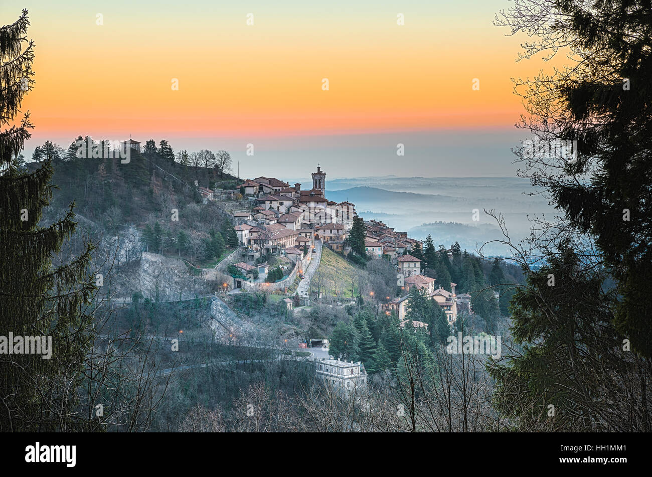Sacro Monte de Varese a également appelé Santa Maria del Monte, Varese - Italie. En 2003, entré à l'UNESCO dans la liste du patrimoine mondial. Banque D'Images