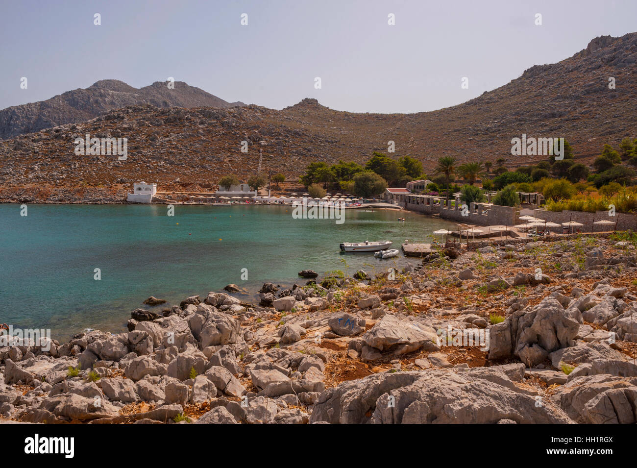 La plage d'Agia Marina, sur l'île de Symi Grèce Banque D'Images