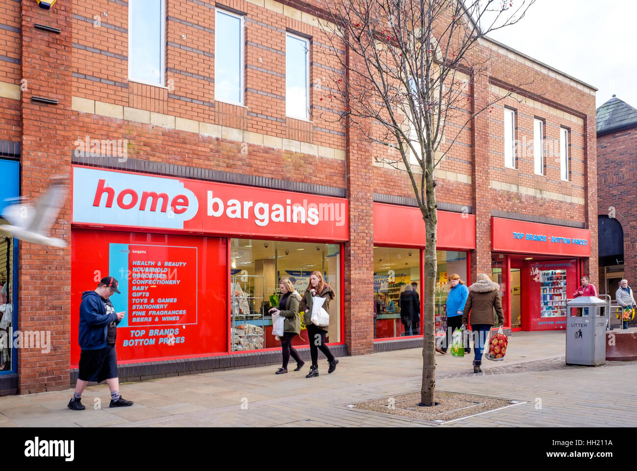 Home Bargains Shop Banque D'Images