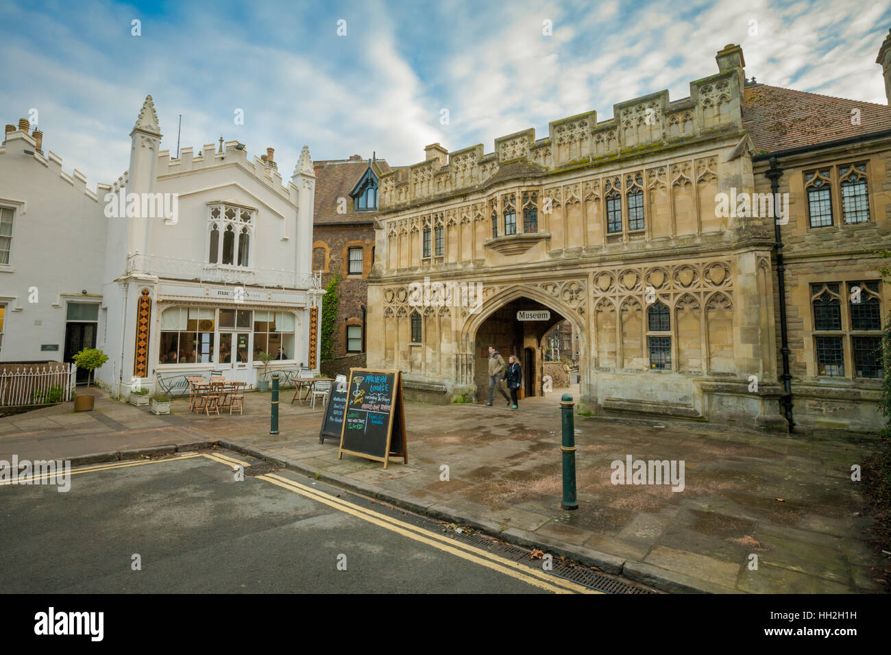 Le Prieuré gate (ancienne porte de l'ancien prieuré) à Great Malvern, Worcestershire, maintenant un musée. Banque D'Images