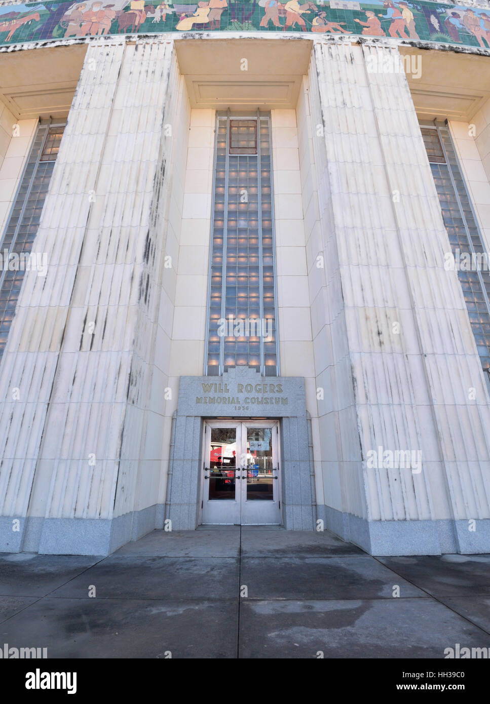 Ft. Worth, Texas, USA. 16 janvier, 2017. Entrée de l'aéroport Will Rogers Memorial Coliseum où les cow-boys de rodéo de couleurs a eu lieu sur la journée Martin Luther King au Ft. Stock d'une valeur de montrer et rodéo. Credit : Hum Images/Alamy Live News Banque D'Images