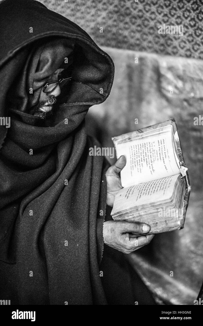 Portrait de l'imam dans le monastère copte éthiopien, Jérusalem, Israël Banque D'Images