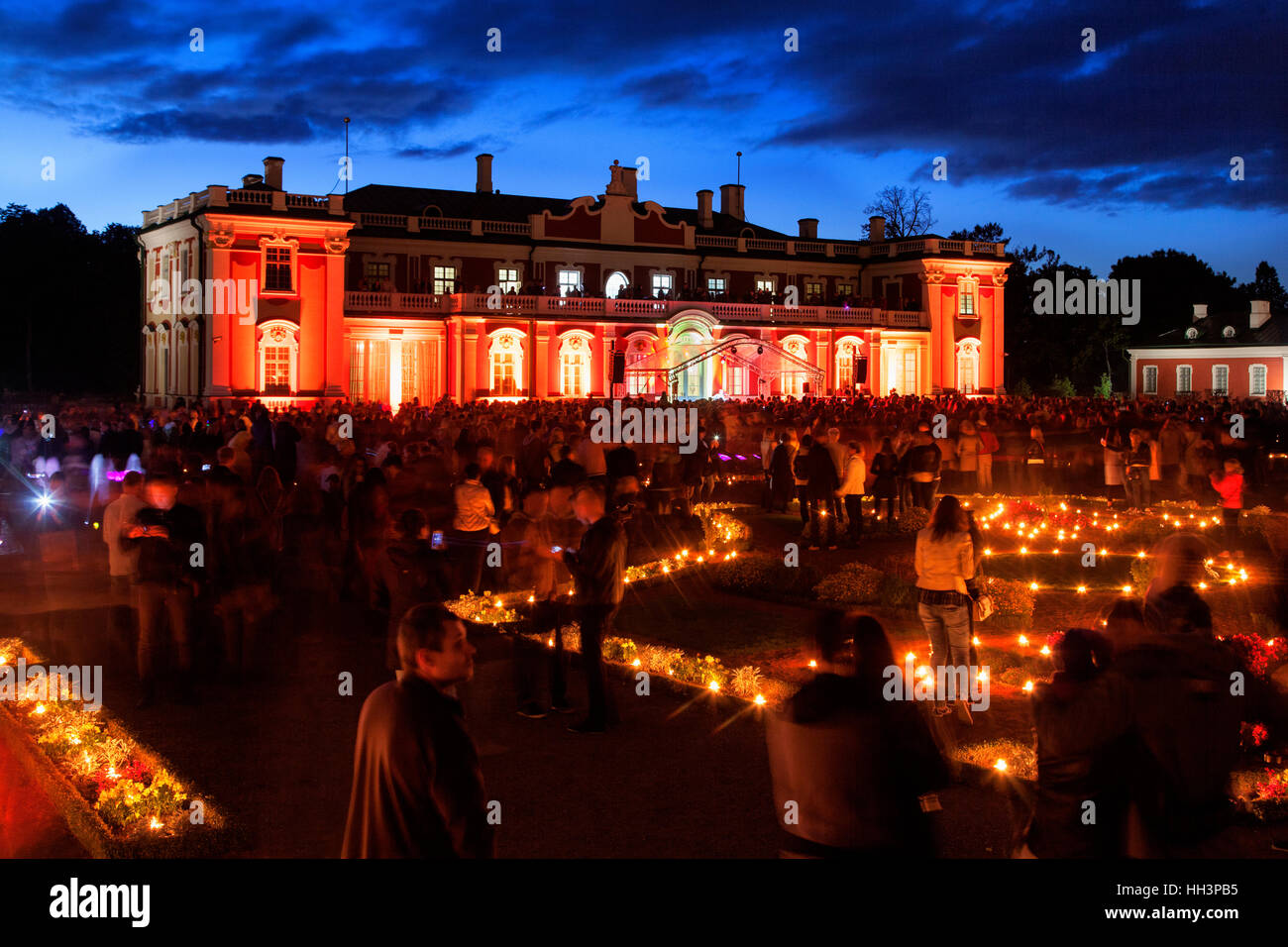 Tallinn, Estonie : au cours de la 'lumière' Festival à Kadriorg Promenades Banque D'Images