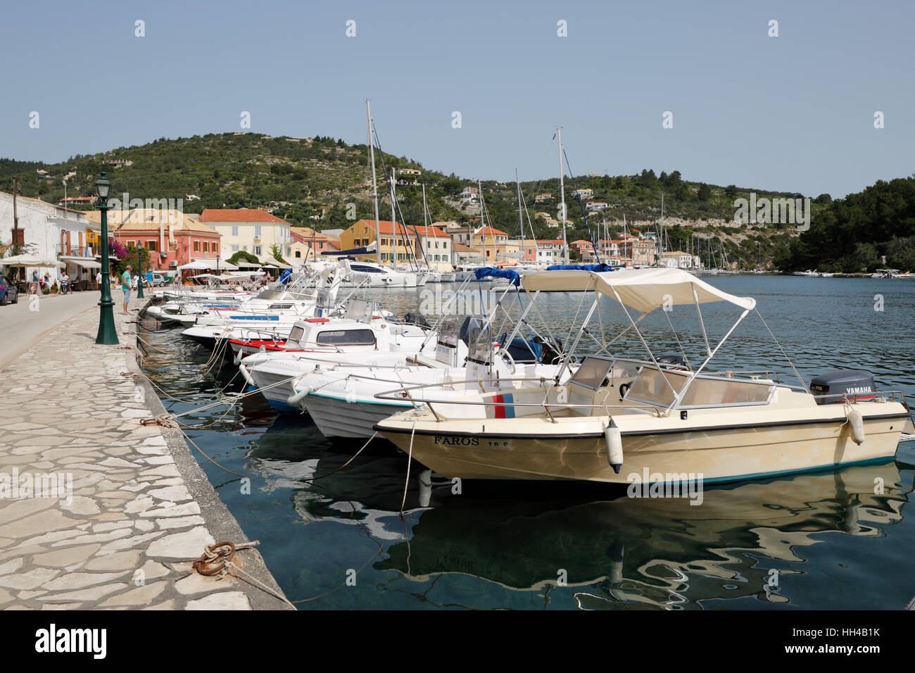 Port de Gaios ville, Paxos, îles Ioniennes, îles grecques, Grèce, Europe Banque D'Images