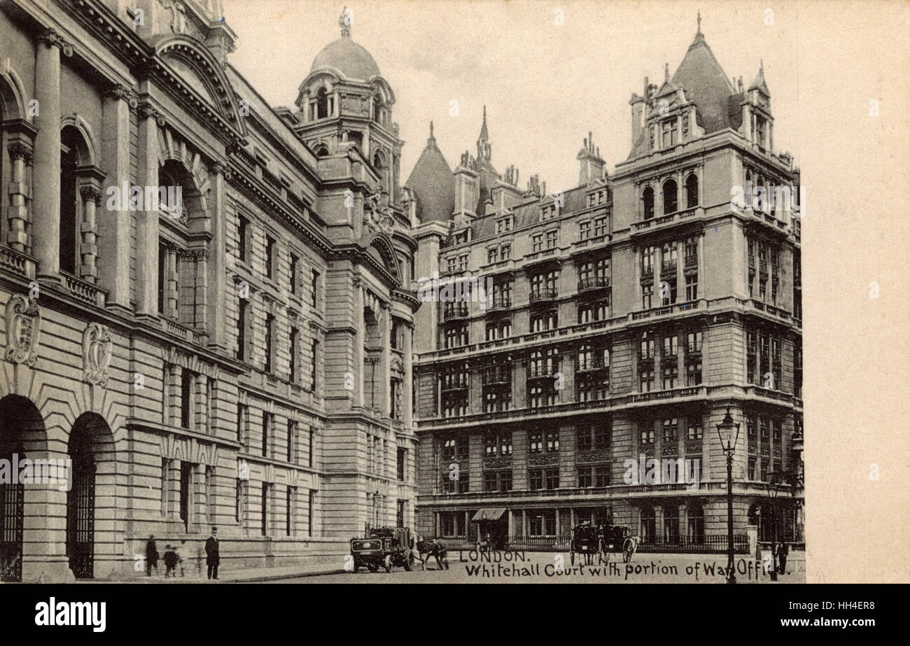 Londres - Whitehall Court avec une partie de l'Office de guerre Banque D'Images
