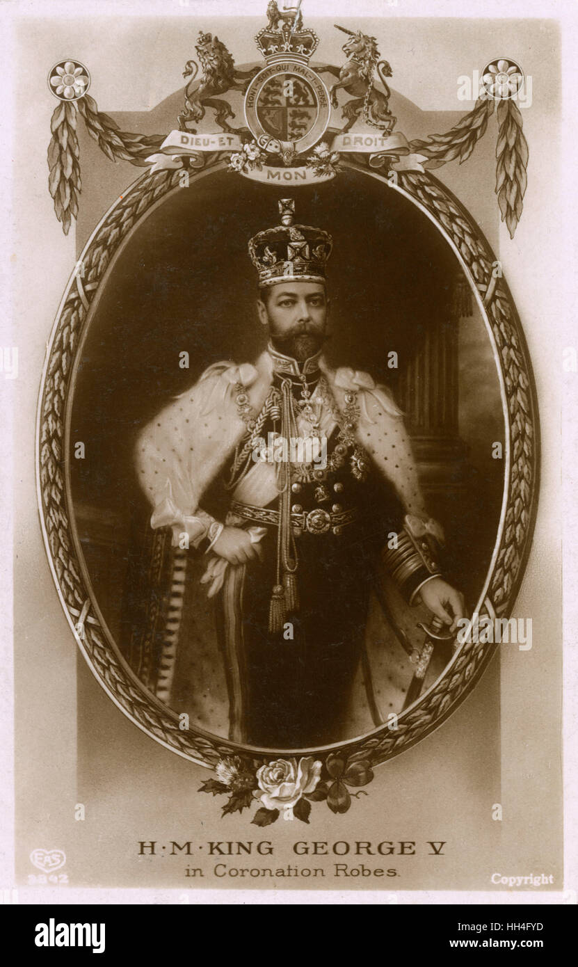 Le roi George V dans ses robes de couronnement Banque D'Images