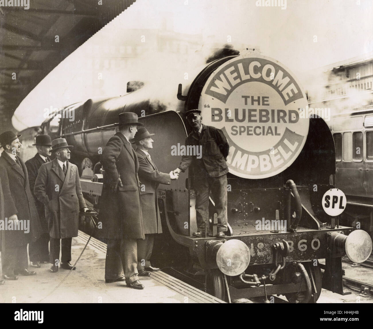 Train à vapeur célébrant le record de Malcolm Campbell Banque D'Images