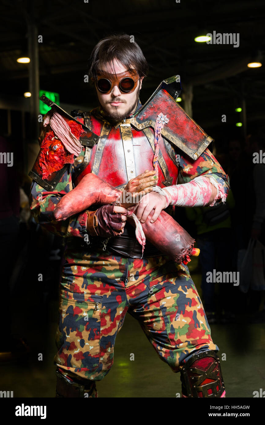 Les gens assistent à l'Gamefilmexpo festival Banque D'Images