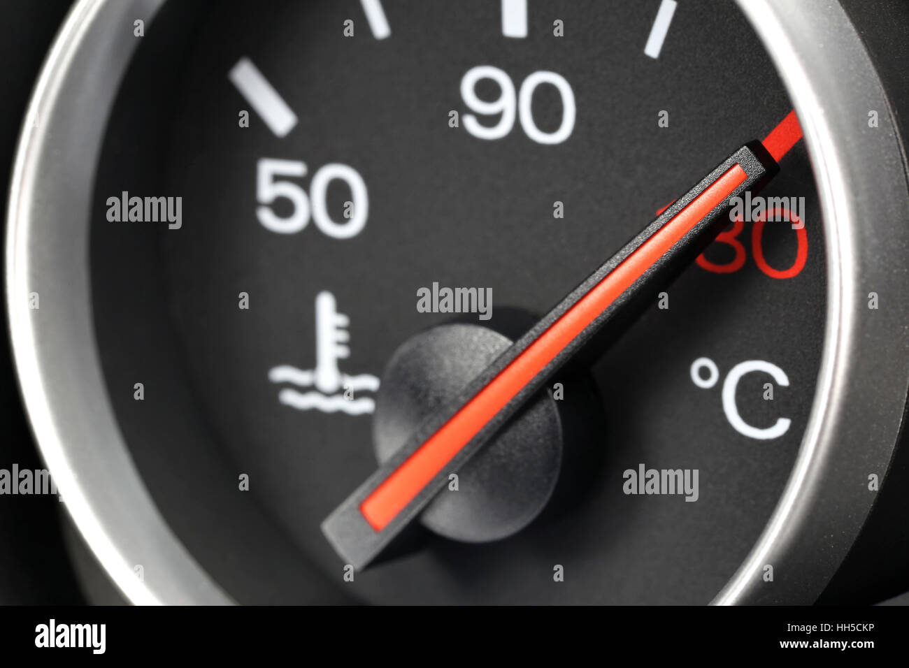 Dans l'indicateur de température du tableau de bord de voiture - sex Banque D'Images