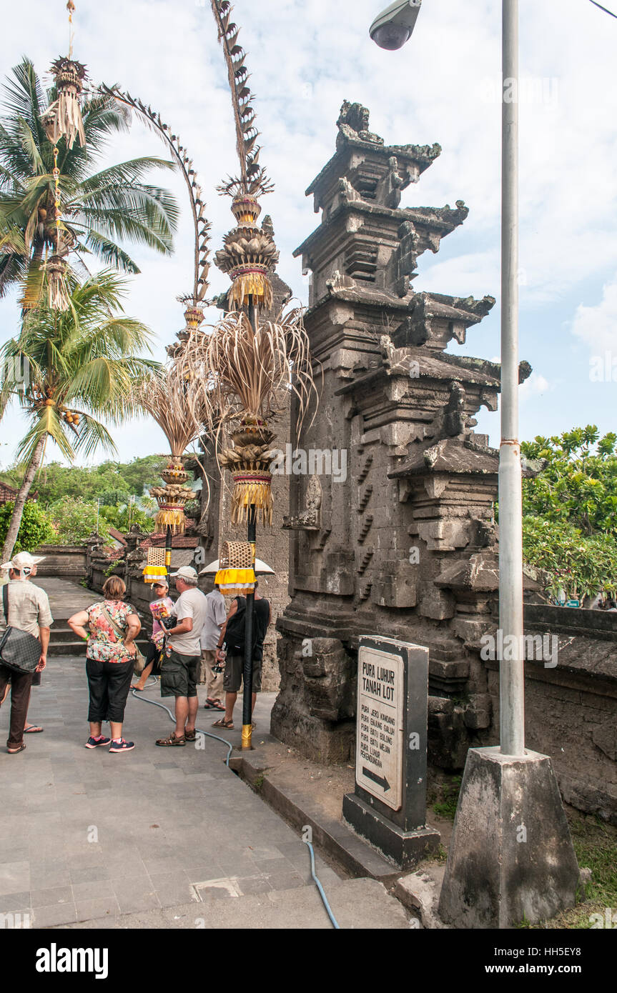 Entrée de Tanah Lot, Bali, Indonésie Banque D'Images