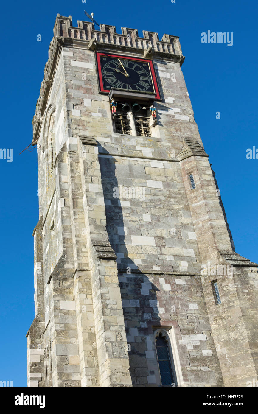 Tour de l'horloge du 13ème siècle, St Thomas de Canterbury église paroissiale, High Street, Salisbury, Wiltshire, Angleterre, Royaume-Uni Banque D'Images