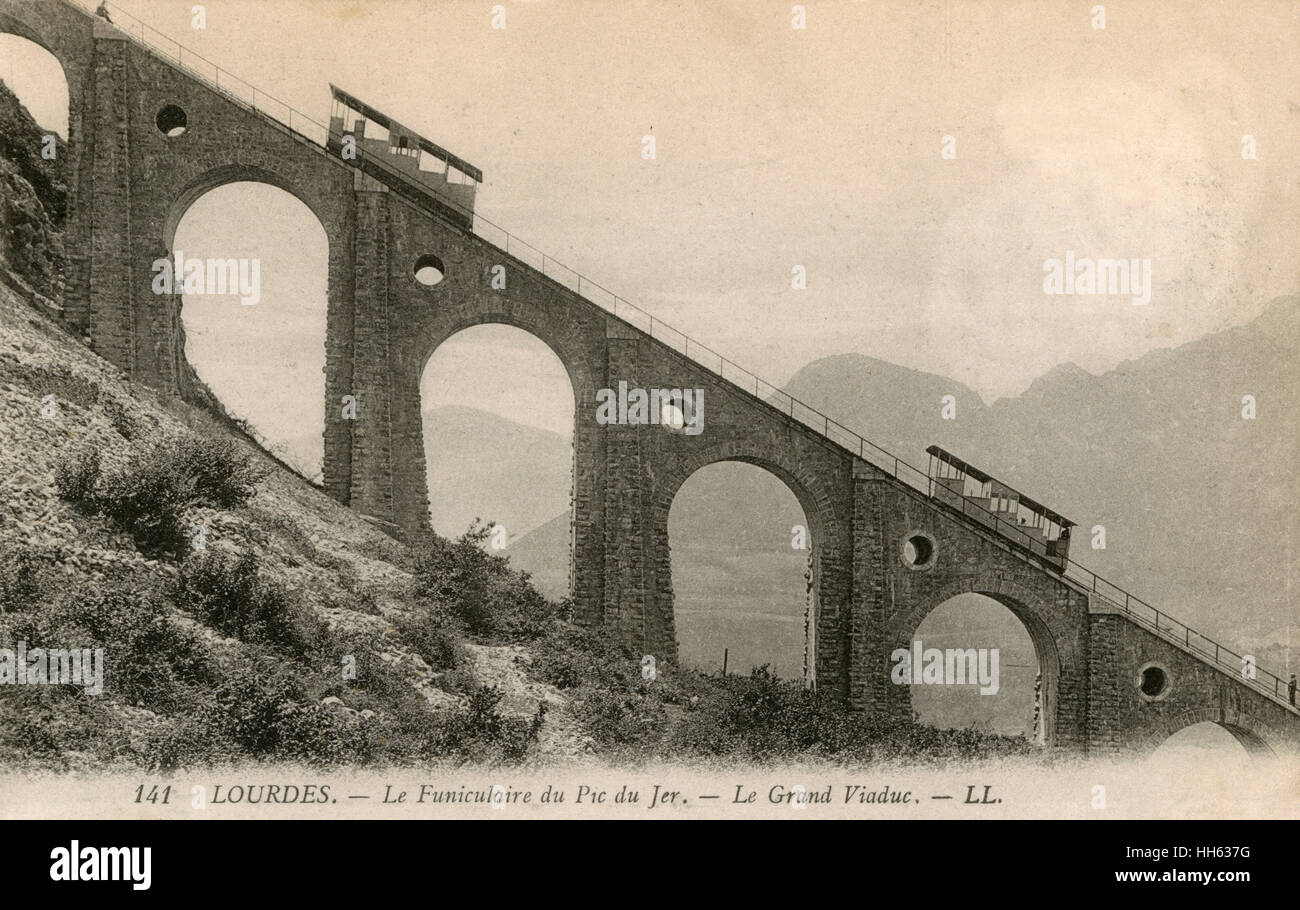 Lourdes, France - funéraire du pic du Jer - Grand Viaduc Banque D'Images
