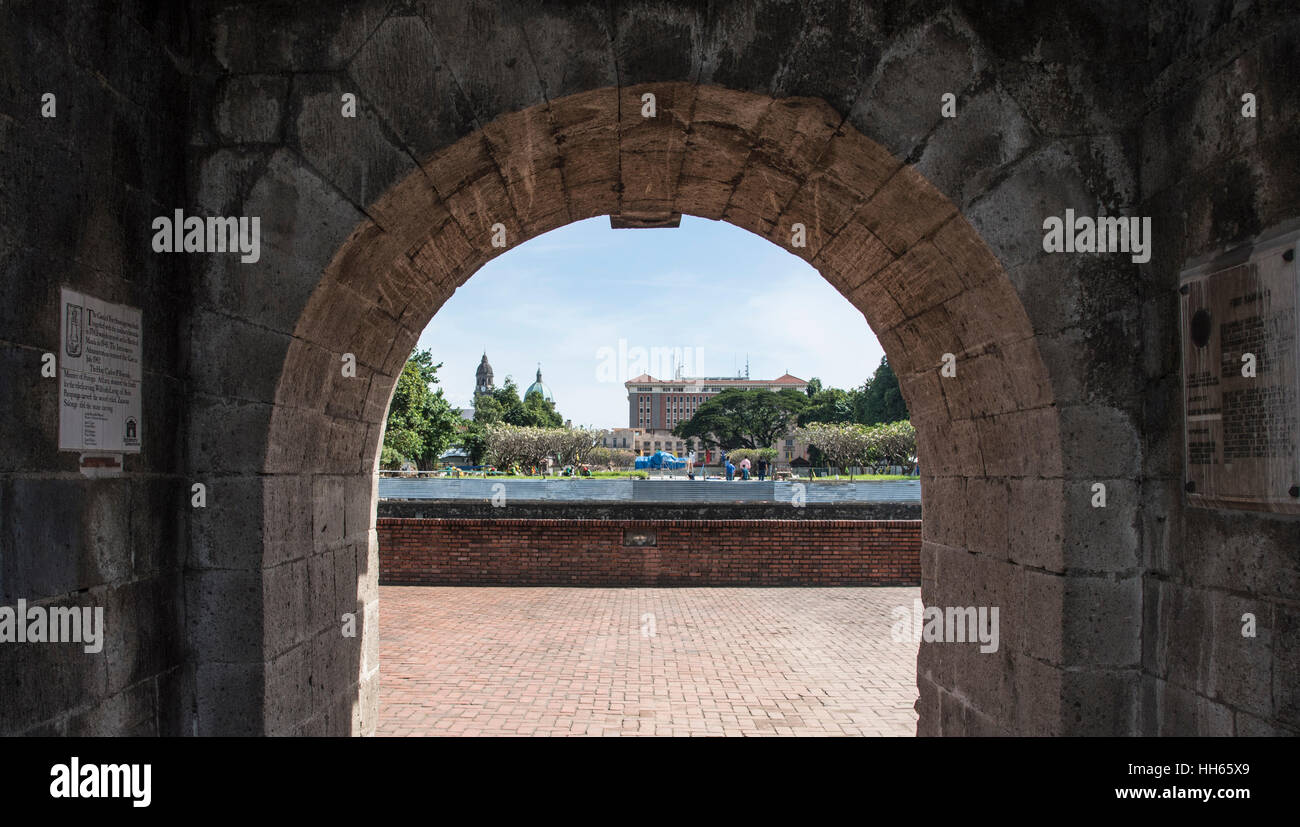 Vue depuis le Fort Santiago Gate, Intramuros, Manille, Philippines Banque D'Images