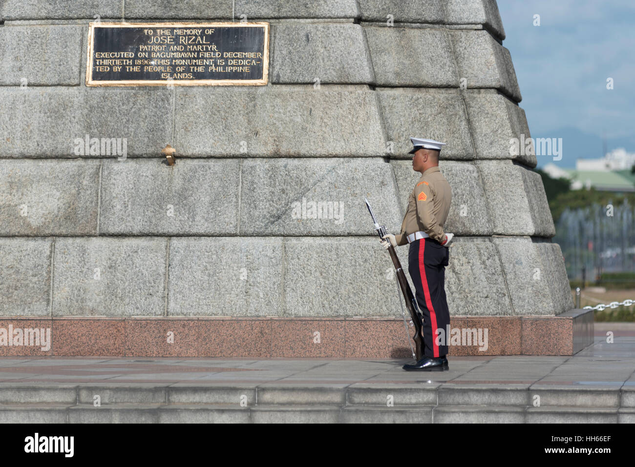 Garde côtière canadienne au monument de Jose Rizal Luneta Park. Manille, Philippines Banque D'Images