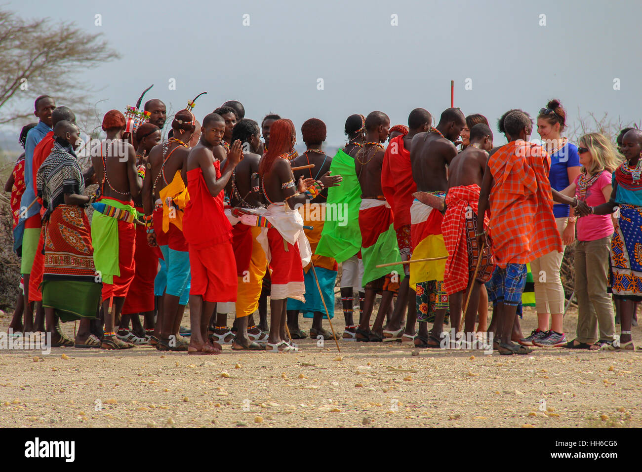 La cérémonie de la danse massaï pour les touristes au Kenya Banque D'Images