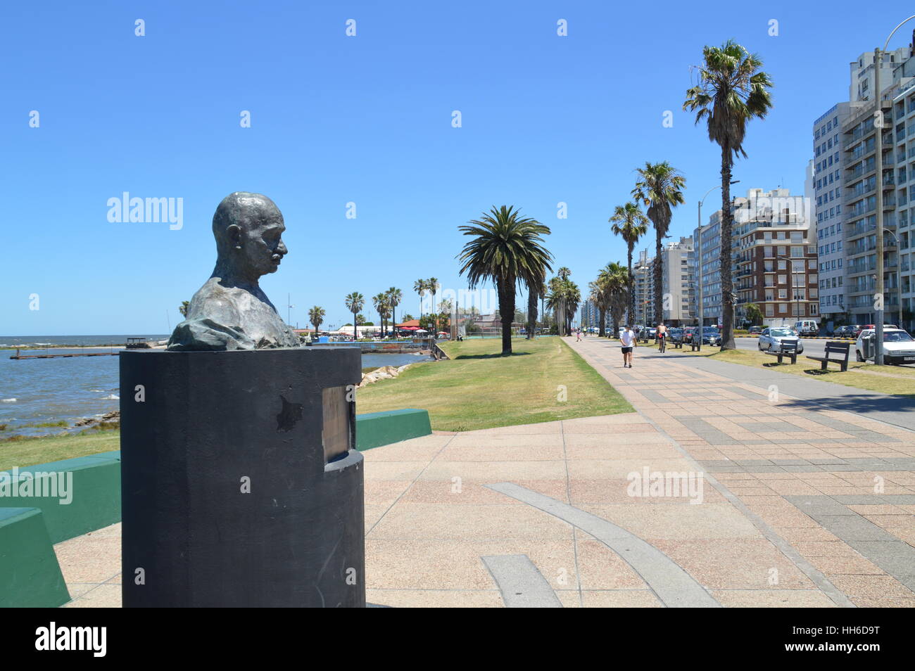 Rambla Mahatma Gandhi ou promenade dans la ville de Montevideo, Uruguay. Banque D'Images