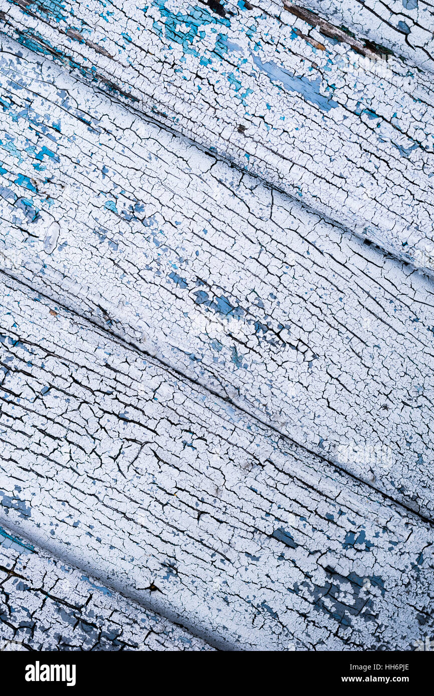 Conseil de vieux bois avec peeling peinture blanc et bleu - verticale Banque D'Images