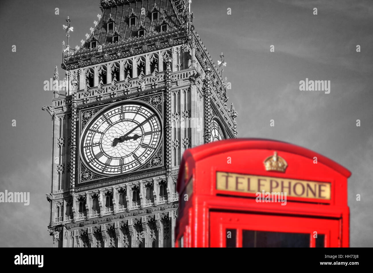 Boîte de téléphone rouge et Big Ben, London, UK Banque D'Images