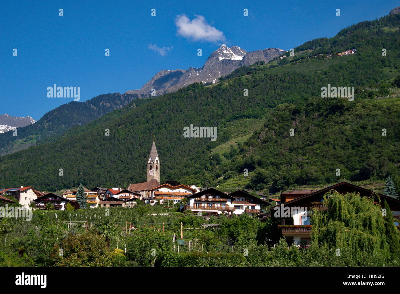 Alpes Le Tyrol Du Sud Italie Bleu Maisons église