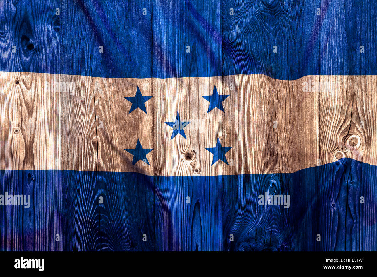 Drapeau national du Honduras sur fond de bois Banque D'Images