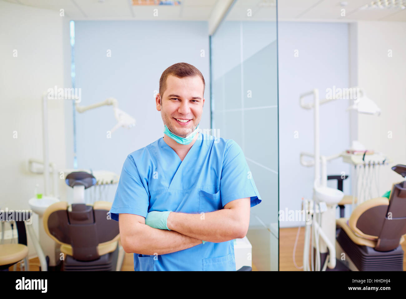 Médecin Dentiste dans une clinique dentaire le lieu de travail Banque D'Images