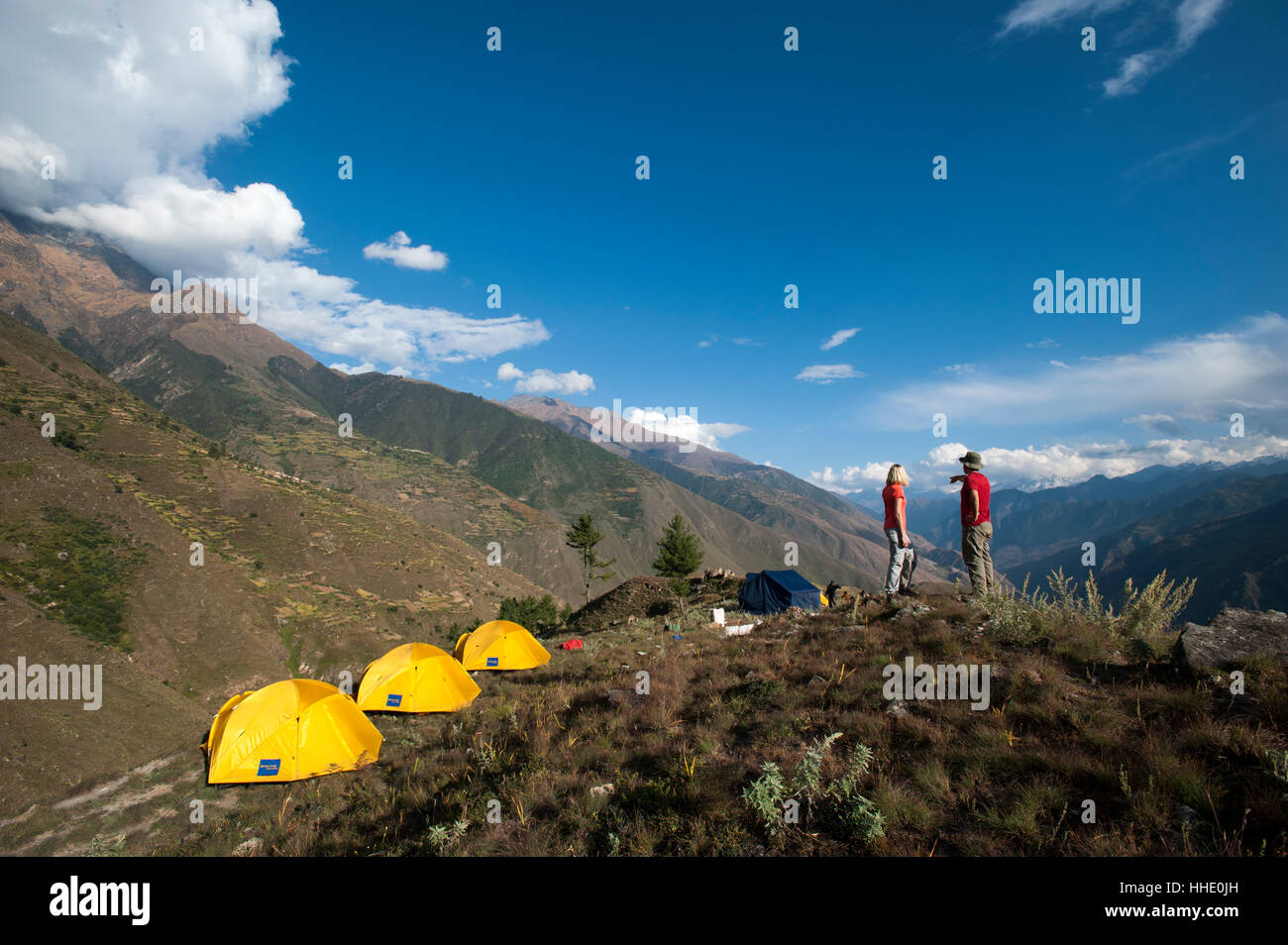 Campé dans la vallée de Juphal à Dolpa, une région éloignée, au Népal Banque D'Images
