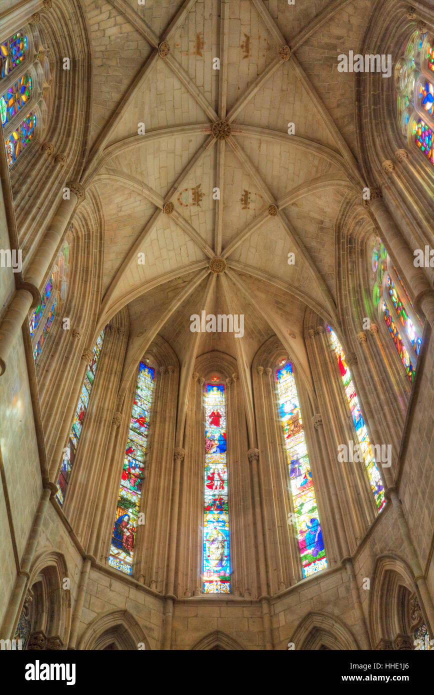 Nef, l'abbaye dominicaine de Santa Maria da Vitoria, l'UNESCO, Batalha, district de Leiria, Portugal Banque D'Images