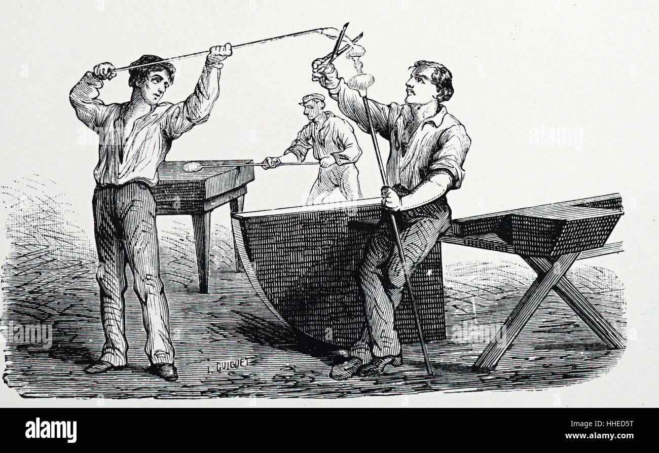 L'adjoint de souffleur de verre apportant plus de verre à partir de fourneau à pied sous forme d'un navire. Paris, France (ca 1870) Banque D'Images