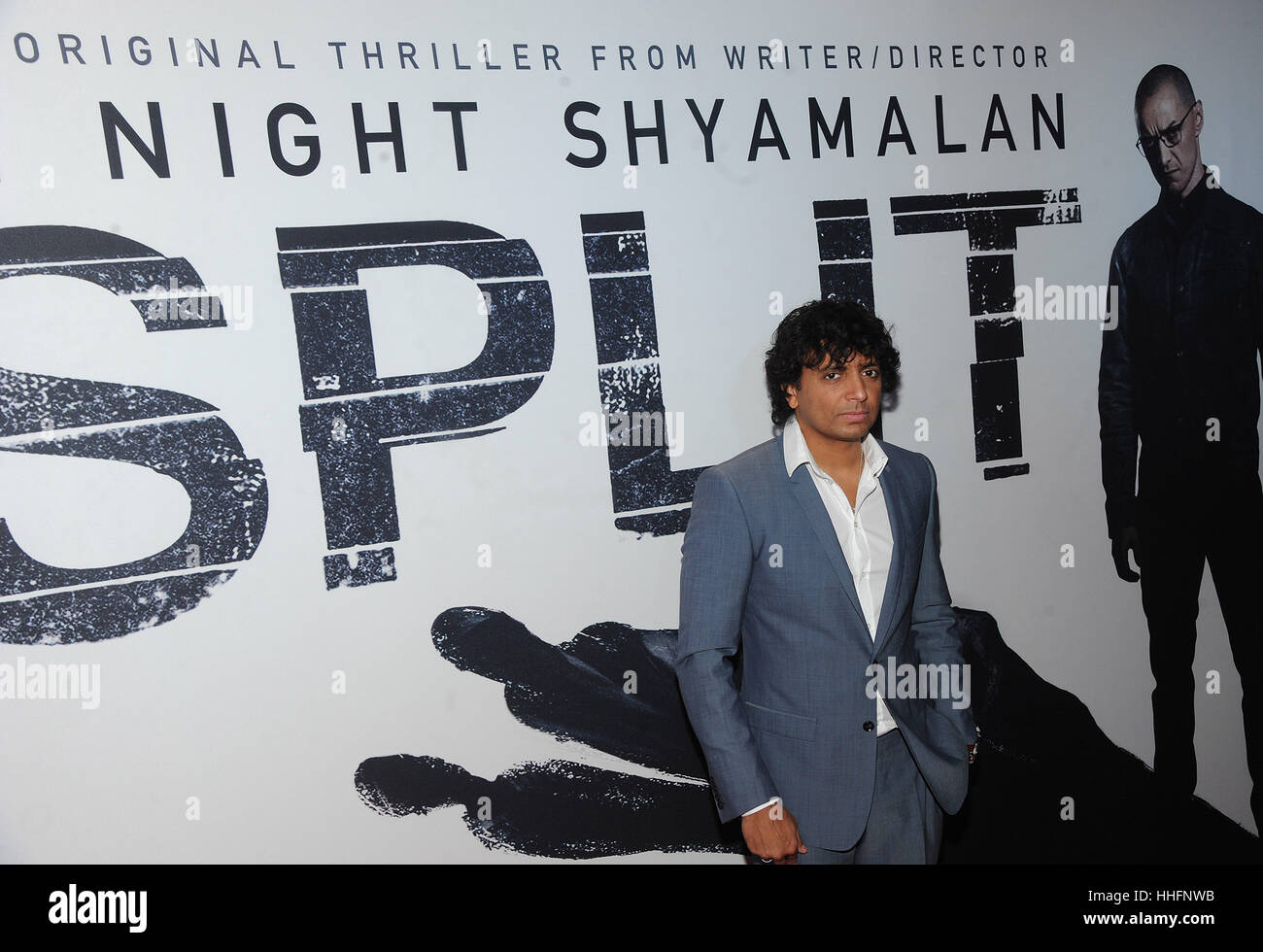 New York, USA. 18 janvier, 2017. Réalisateur, scénariste, producteur M. Night Shyamalan assiste à 'Split' New York Premiere at SVA Theater à New York. Credit : MediaPunch Inc/Alamy Live News Banque D'Images