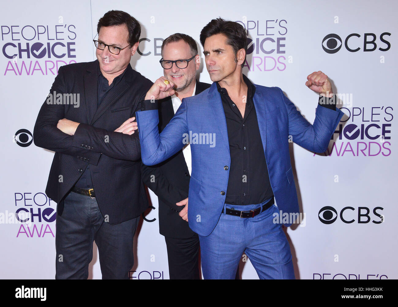 Bob Saget, Dave Coulier, John Stamos 259 arrivant au People's Choice Awards 2017 au Theatre de Los Angeles. 18 janvier, 2017. Banque D'Images