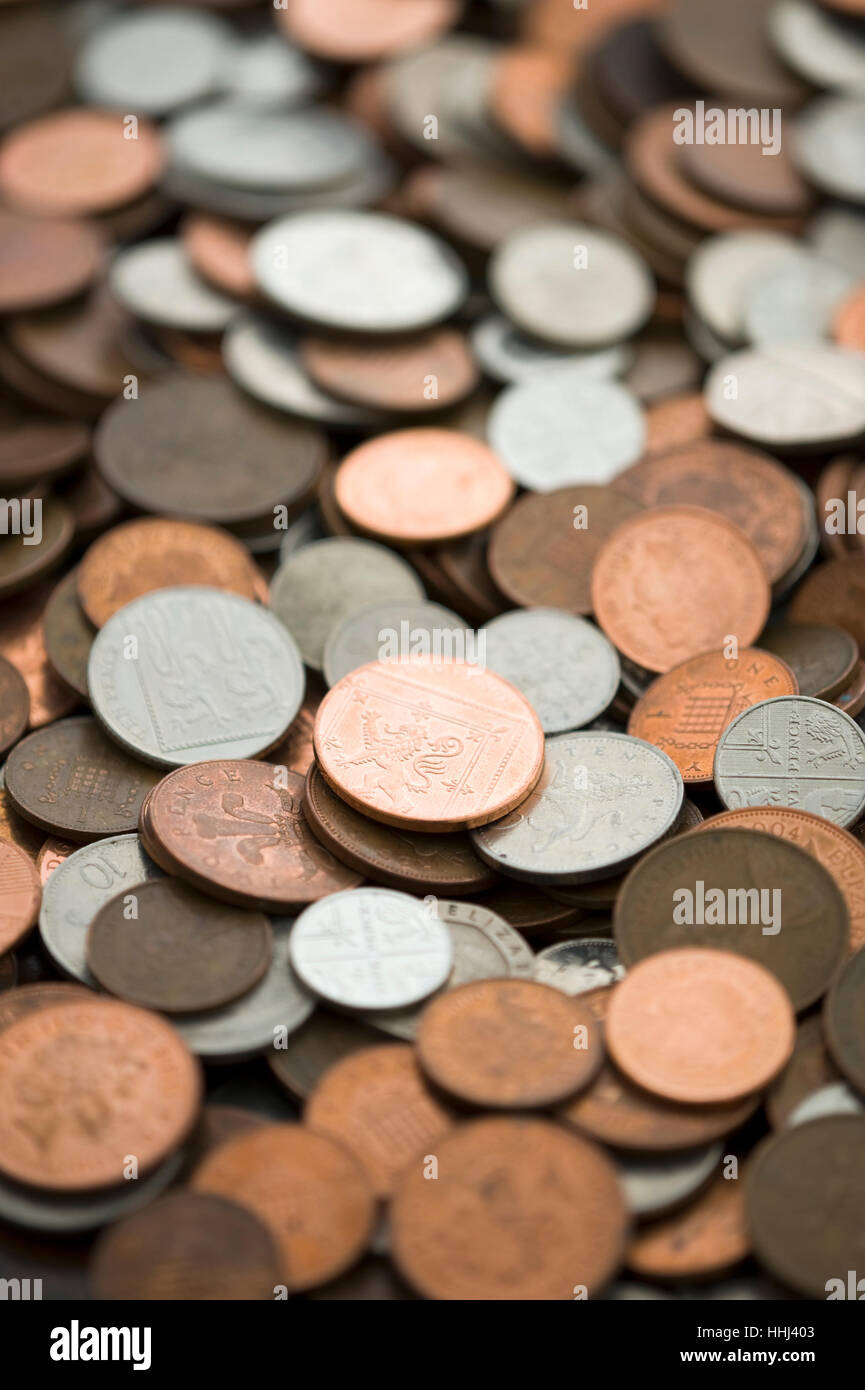 Coins, mixte, britanniques, français, full frame, comptant, cold cash, l'argent en espèces, Banque D'Images