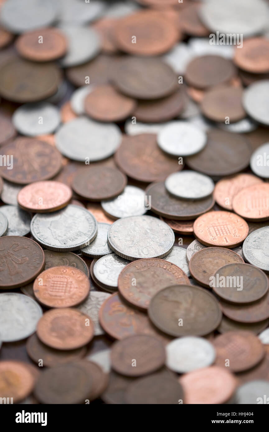 Coins, mixte, britanniques, français, full frame, comptant, cold cash, l'argent en espèces, Banque D'Images
