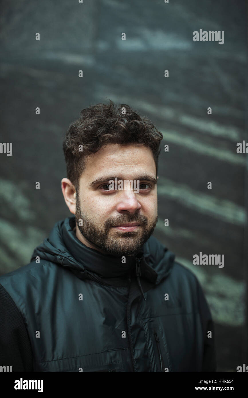 Le cinéaste danois primé Fenar Ahmad dépeints dans ville natale de Copenhague. Le Danemark, 09/12 2016. Banque D'Images