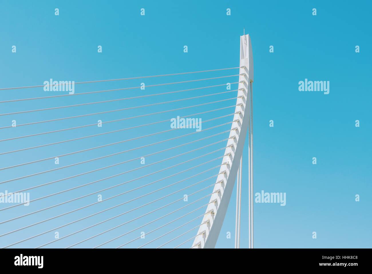 White Abstract Structure de pont sur Sky Banque D'Images