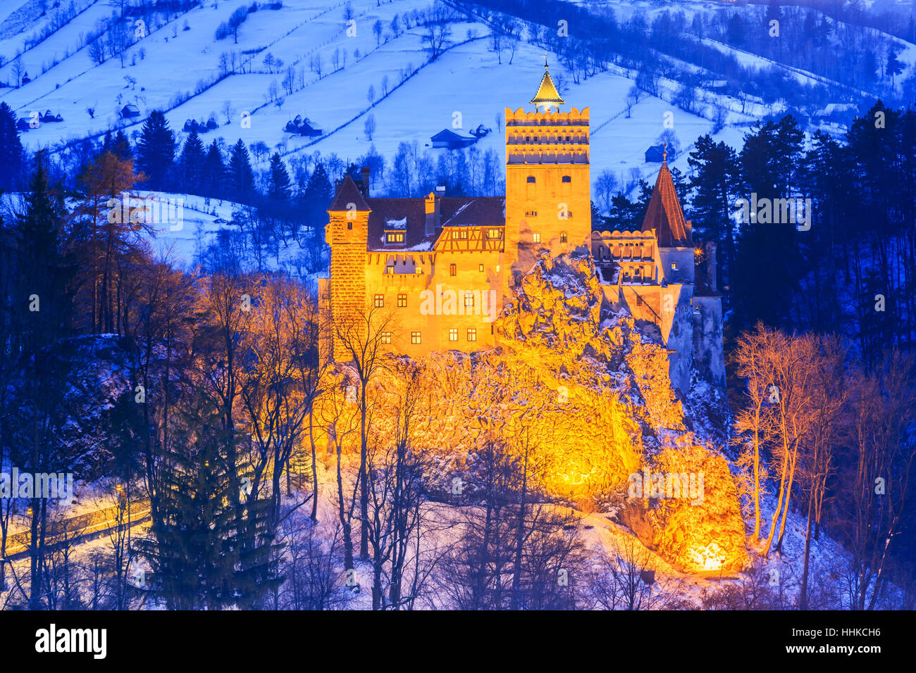 Brasov, en Transylvanie. La Roumanie. Le Château médiéval de Bran, connu pour le mythe de Dracula. Banque D'Images