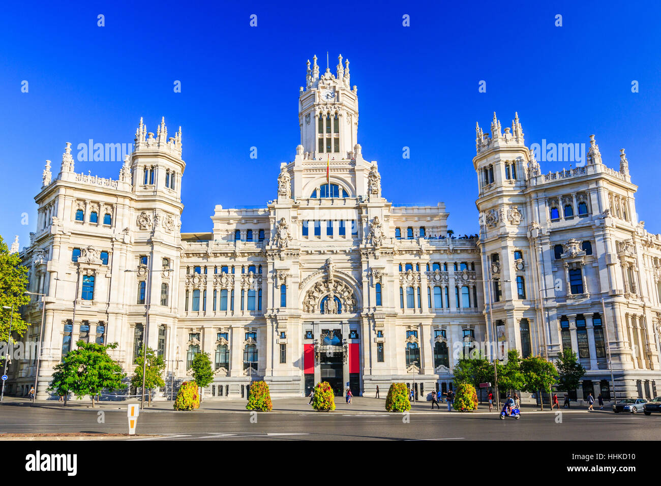 Madrid, Espagne. Palais des communications (hôtel de ville) à partir de la Plaza de Cibeles. Banque D'Images