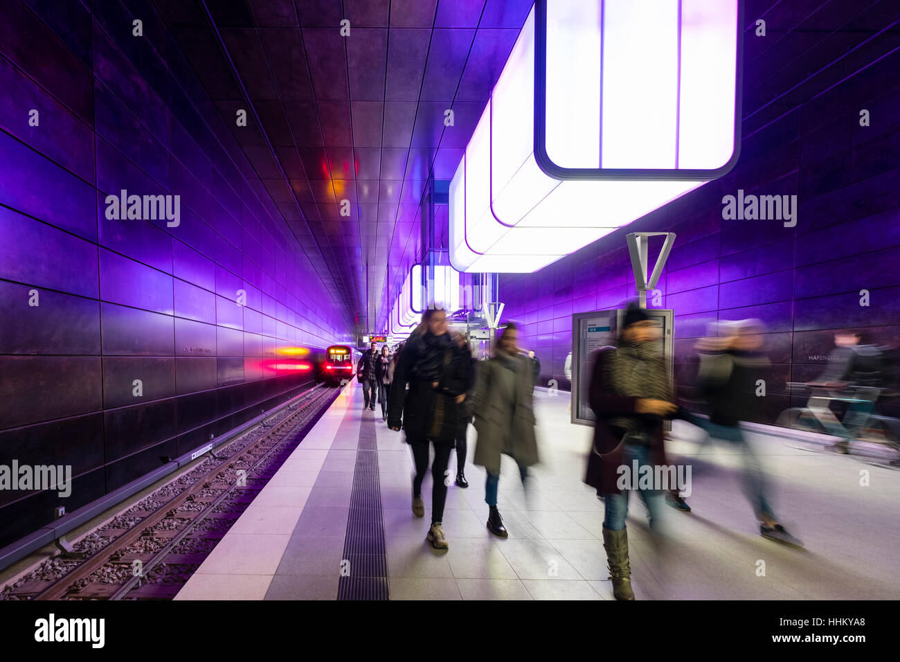 Intérieur de la station de métro Université Hafencity à Hambourg, Allemagne Banque D'Images